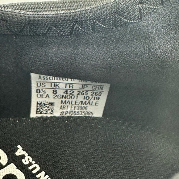 NIB ADIDAS AM4 Marvel 80 VOL 2 Men's Sneakers FY3006 - Picture 9 of 11